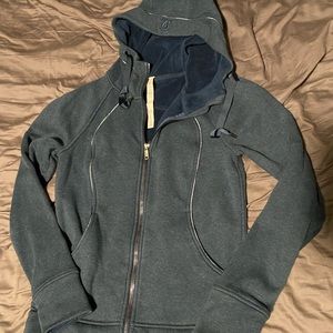 Lululemon Scuba Hoodie (Size 8)